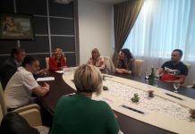 ДЕМОС: ЗАДРЖАТИ КВАЛИТЕТАН МЕДИЦИНСКИ КАДАР ПОВЕЋАЊЕМ ПЛАТА