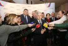 НЕДЕЉКО ЧУБРИЛОВИЋ: Имамо све предуслове да направимо најбољи кров на коме ће се виорити застава Демоса