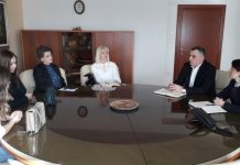 Министрица Гашић разговарала са руководством и ученицима СЦ ”Петар Кочић” из Зворника
