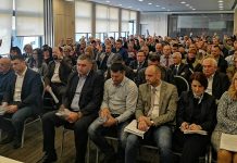ЗАСЈЕДАО ГЛАВНИ ОДБОР Kоначну одлуку о коалицијама донијеће Предсједништво и Колегијум ДЕМОС-а
