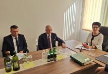 Чубриловић и Дакић у Источном Дрвару: Подршка унапређењу путне мреже
